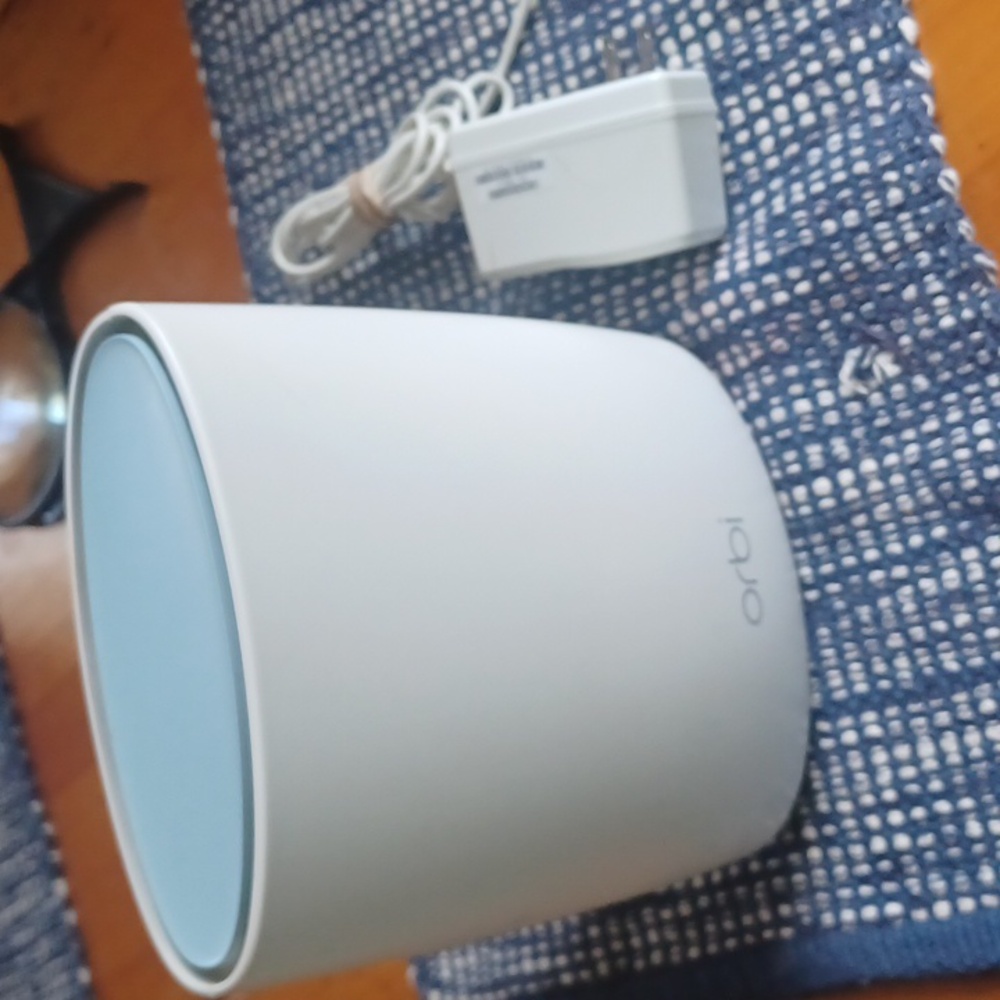 Orbi Wifi Router With Adapter - Picture 2 of 3